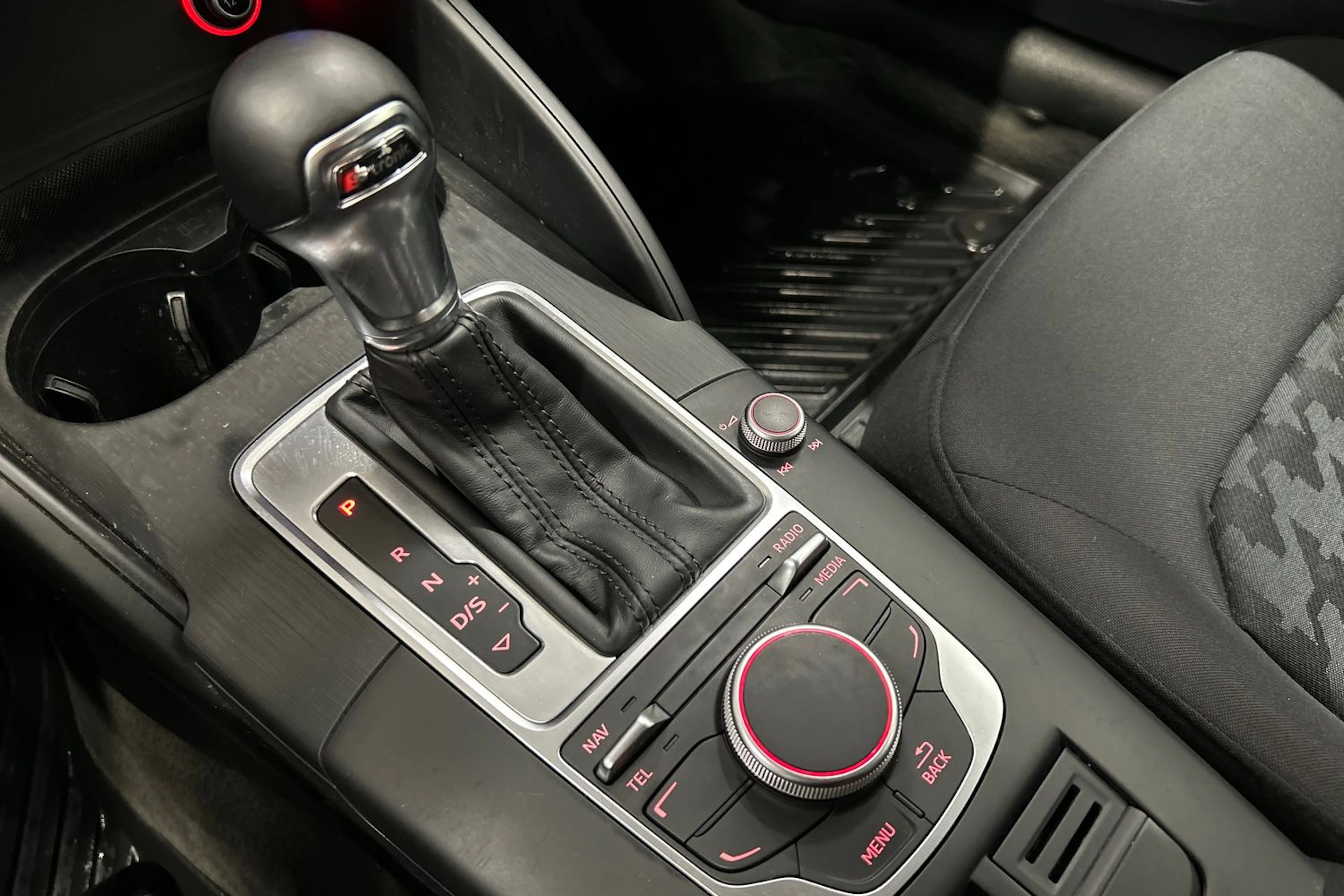 musta Audi A3 2016 kuva 25.