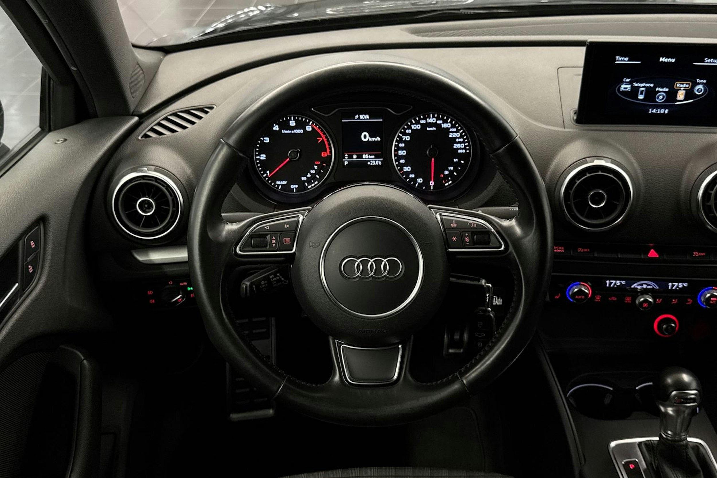 musta Audi A3 2016 kuva 16.