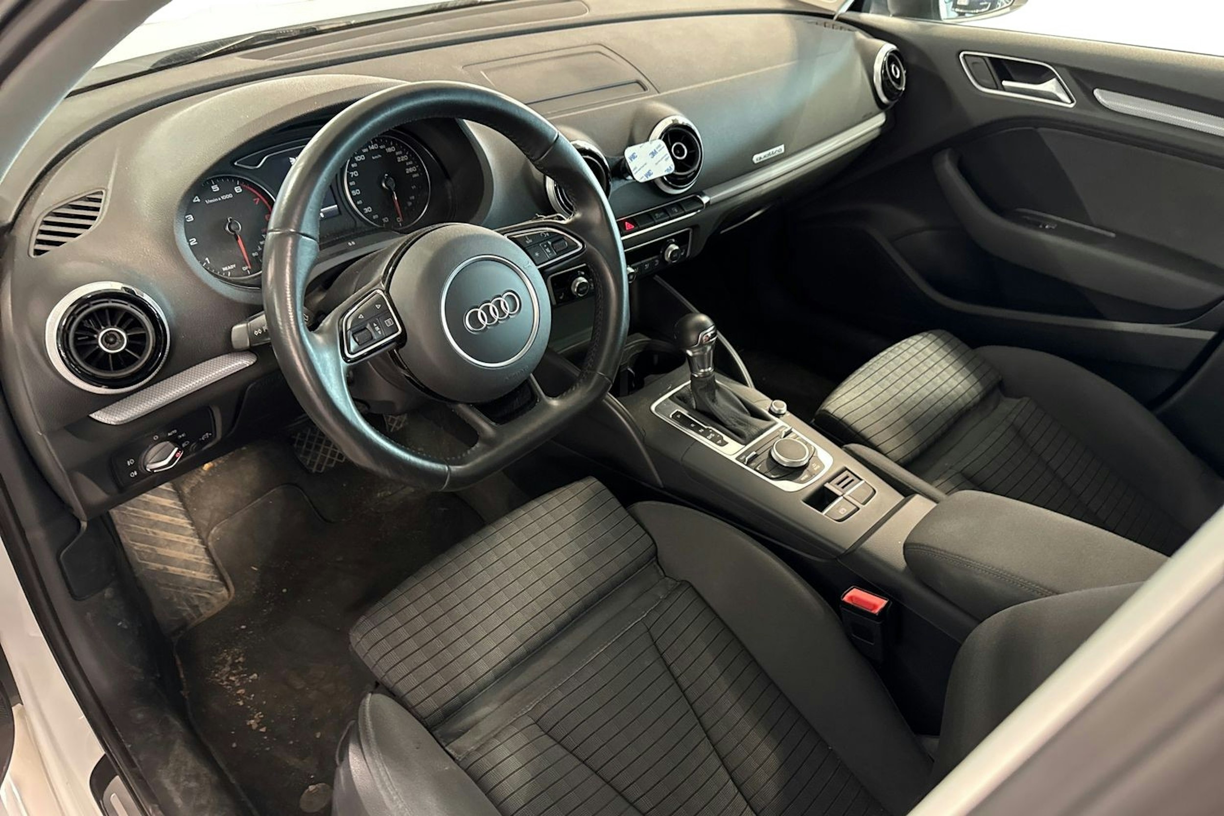 valkoinen Audi A3 2016 kuva 3.