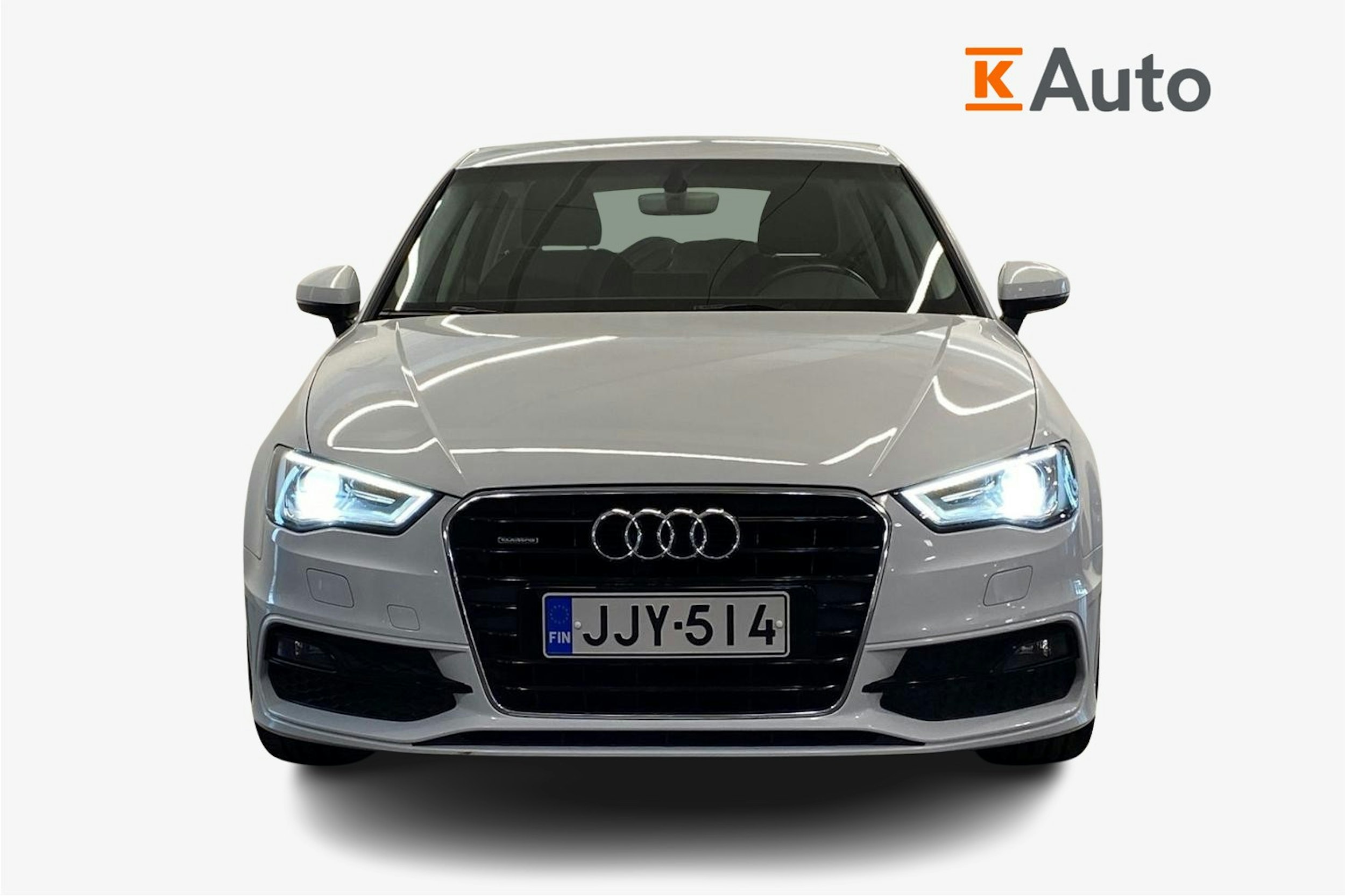 Valkoinen Audi A3 2016 kuva 5.