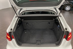 Valkoinen Audi A3 2016 kuva 15.