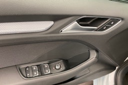 Valkoinen Audi A3 2016 kuva 16.