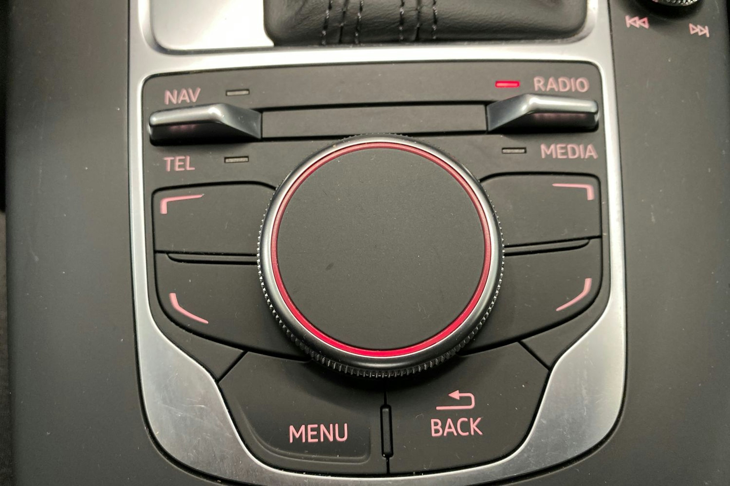 Valkoinen Audi A3 2016 kuva 22.