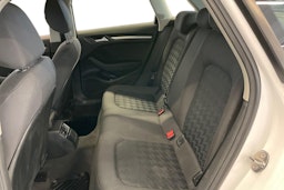 Valkoinen Audi A3 2016 kuva 10.