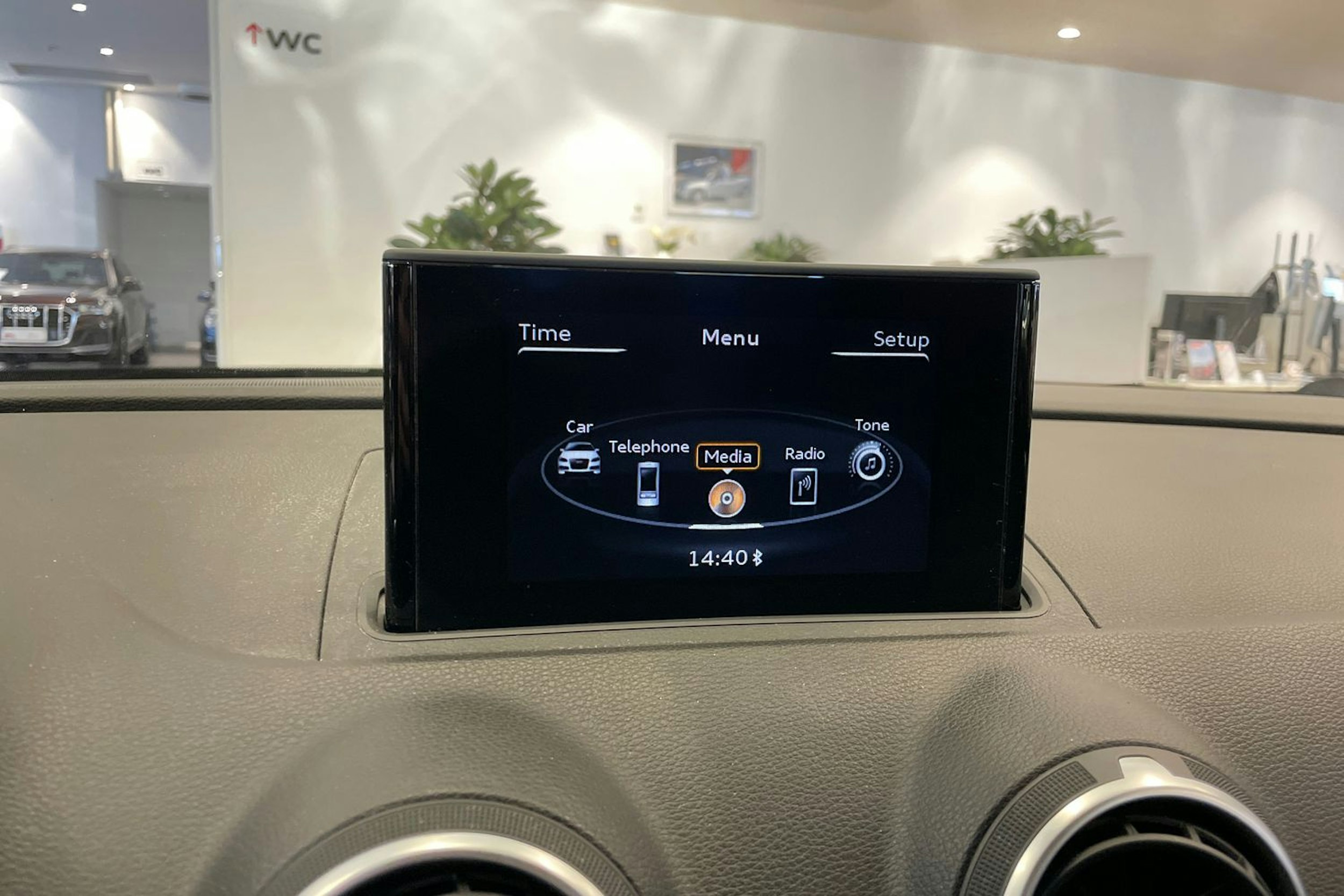 Valkoinen Audi A3 2016 kuva 19.