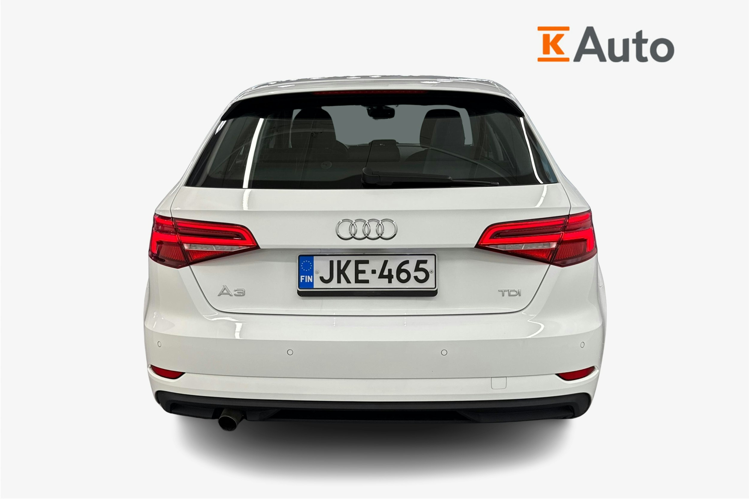 valkoinen Audi A3 2016 kuva 3.
