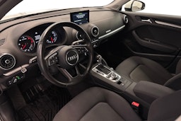 valkoinen Audi A3 2016 kuva 6.