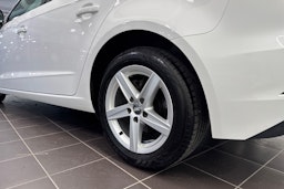 valkoinen Audi A3 2016 kuva 10.