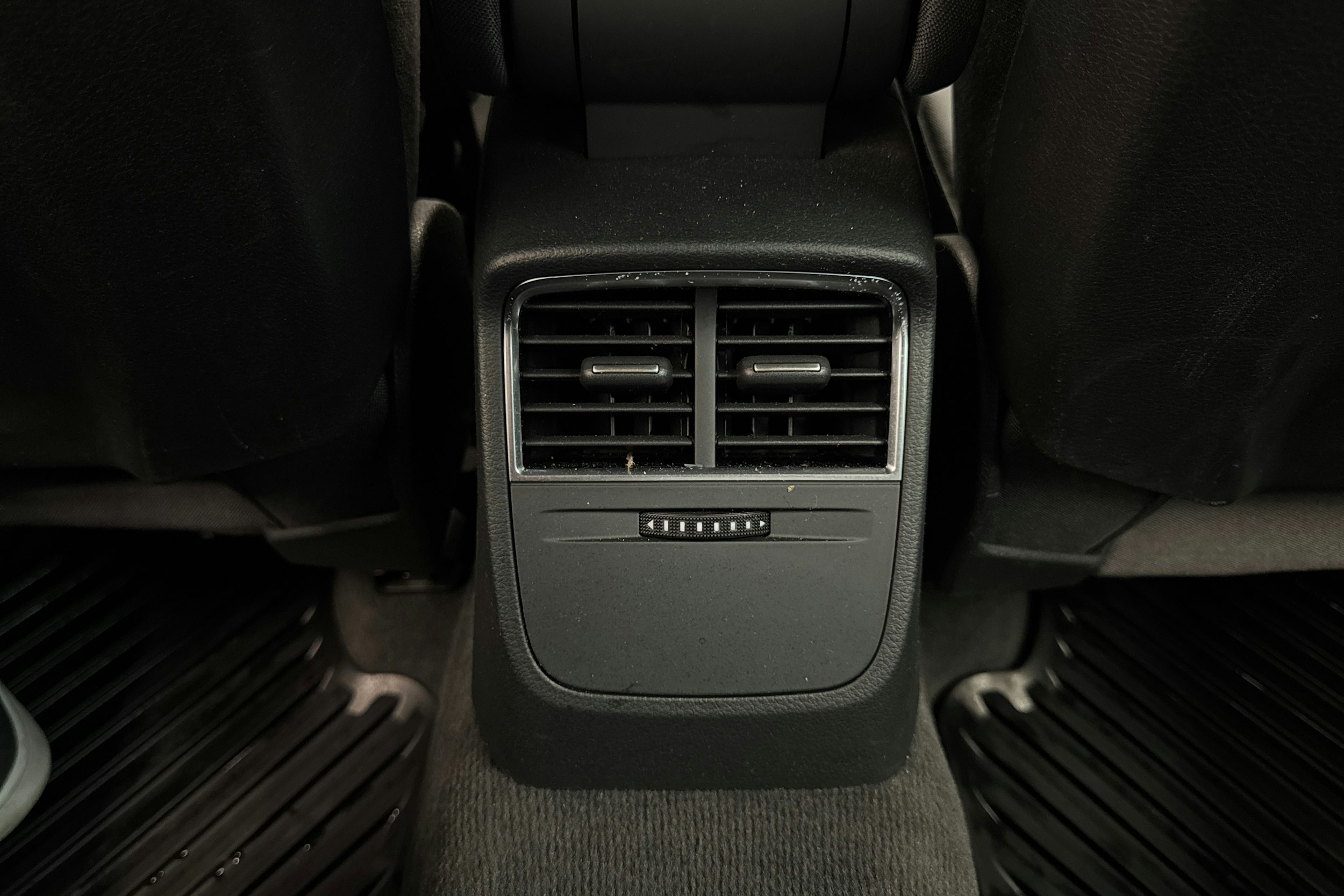 valkoinen Audi A3 2016 kuva 14.