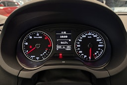 valkoinen Audi A3 2016 kuva 15.