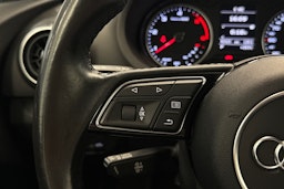 valkoinen Audi A3 2016 kuva 17.