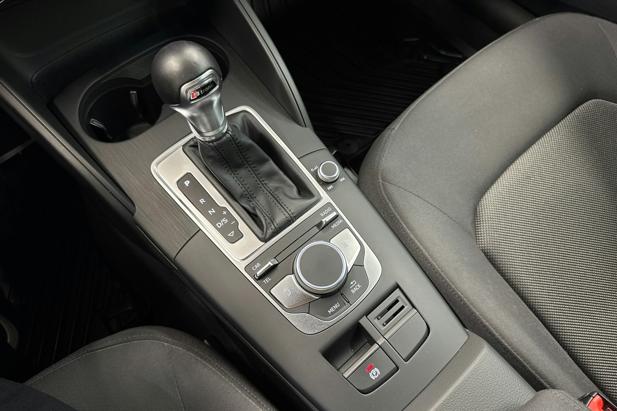 valkoinen Audi A3 2016 kuva 20.