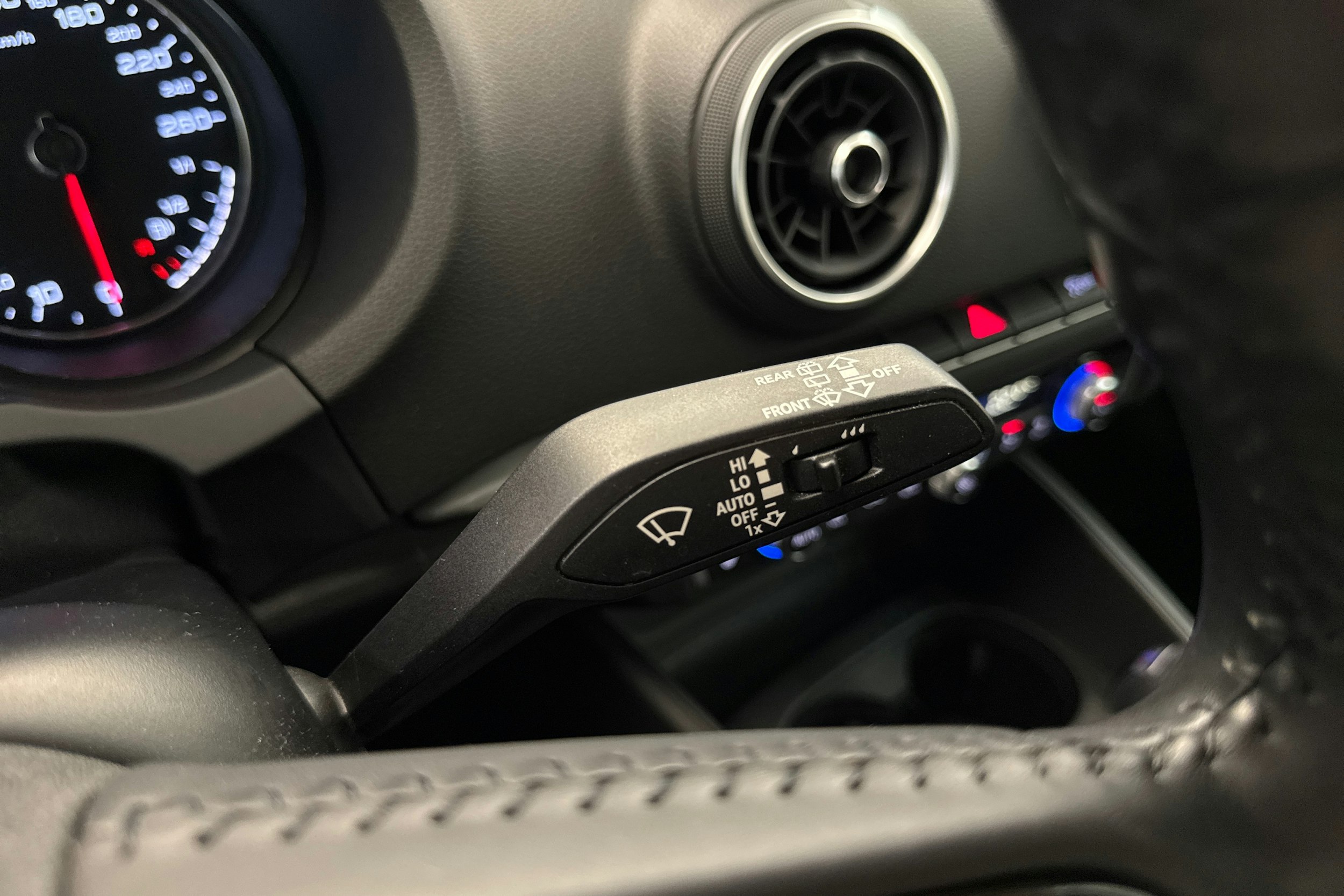 valkoinen Audi A3 2016 kuva 25.