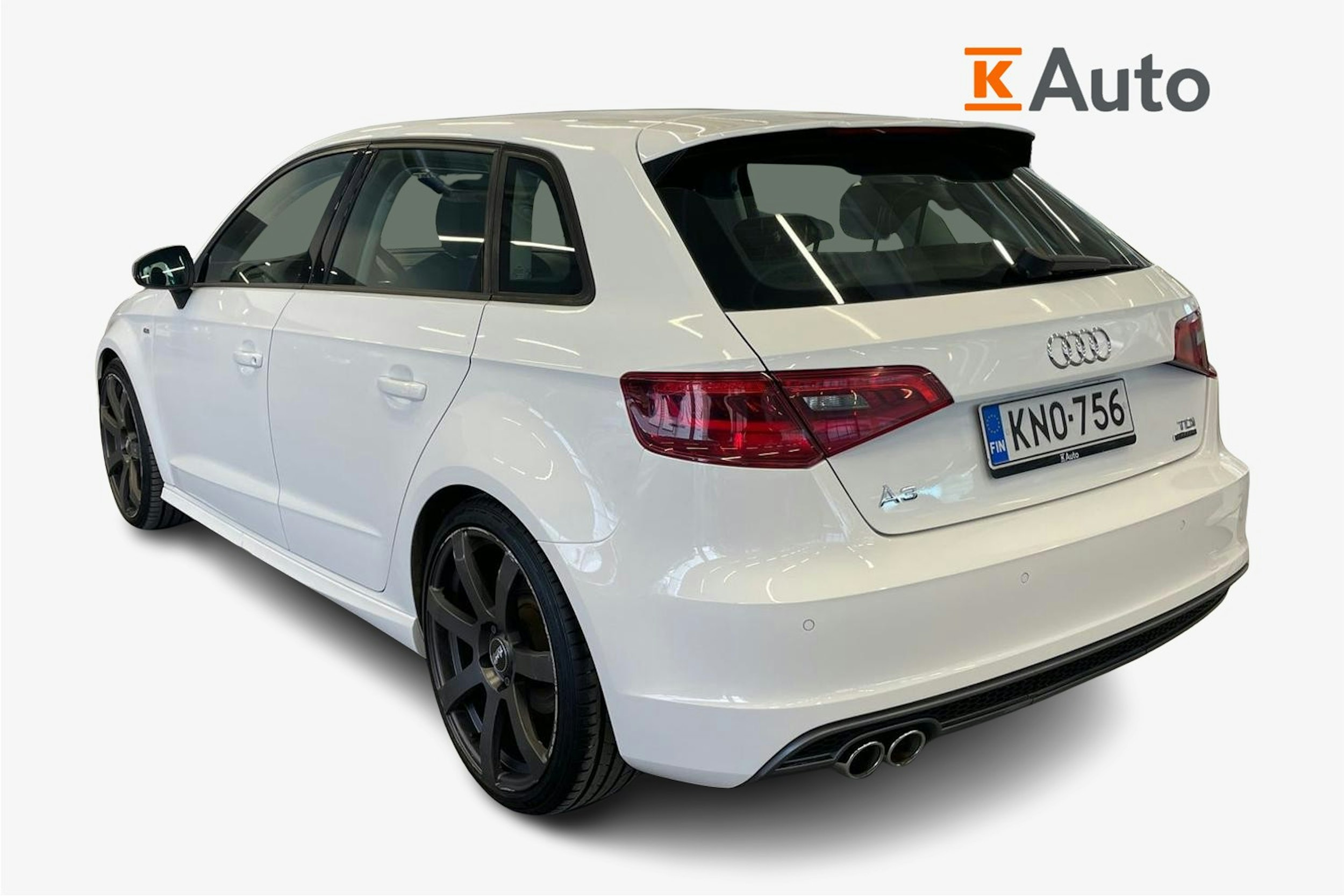 Valkoinen Audi A3 2016 kuva 2.