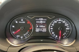 Valkoinen Audi A3 2016 kuva 18.