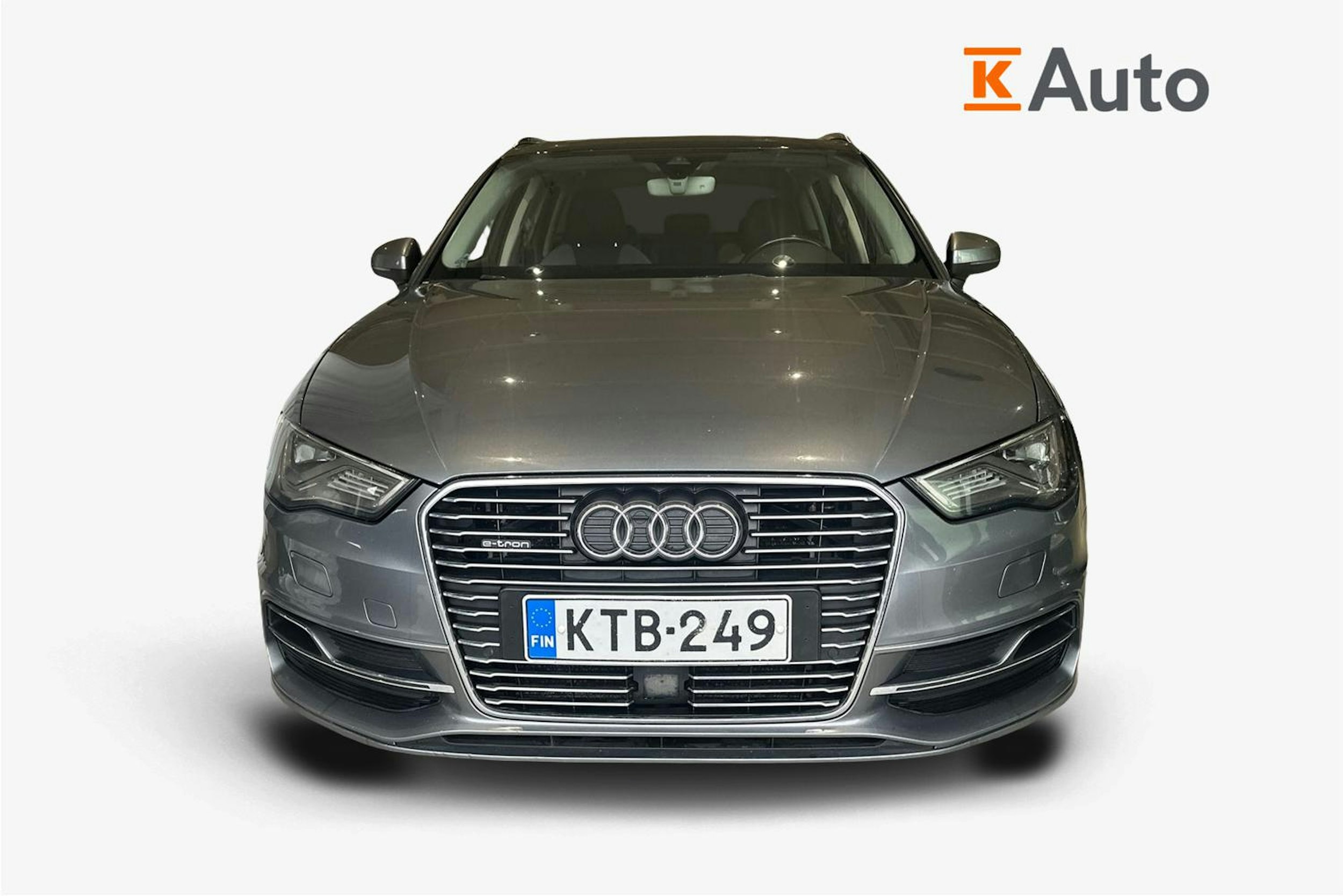 harmaa Audi A3 2016 kuva 5.