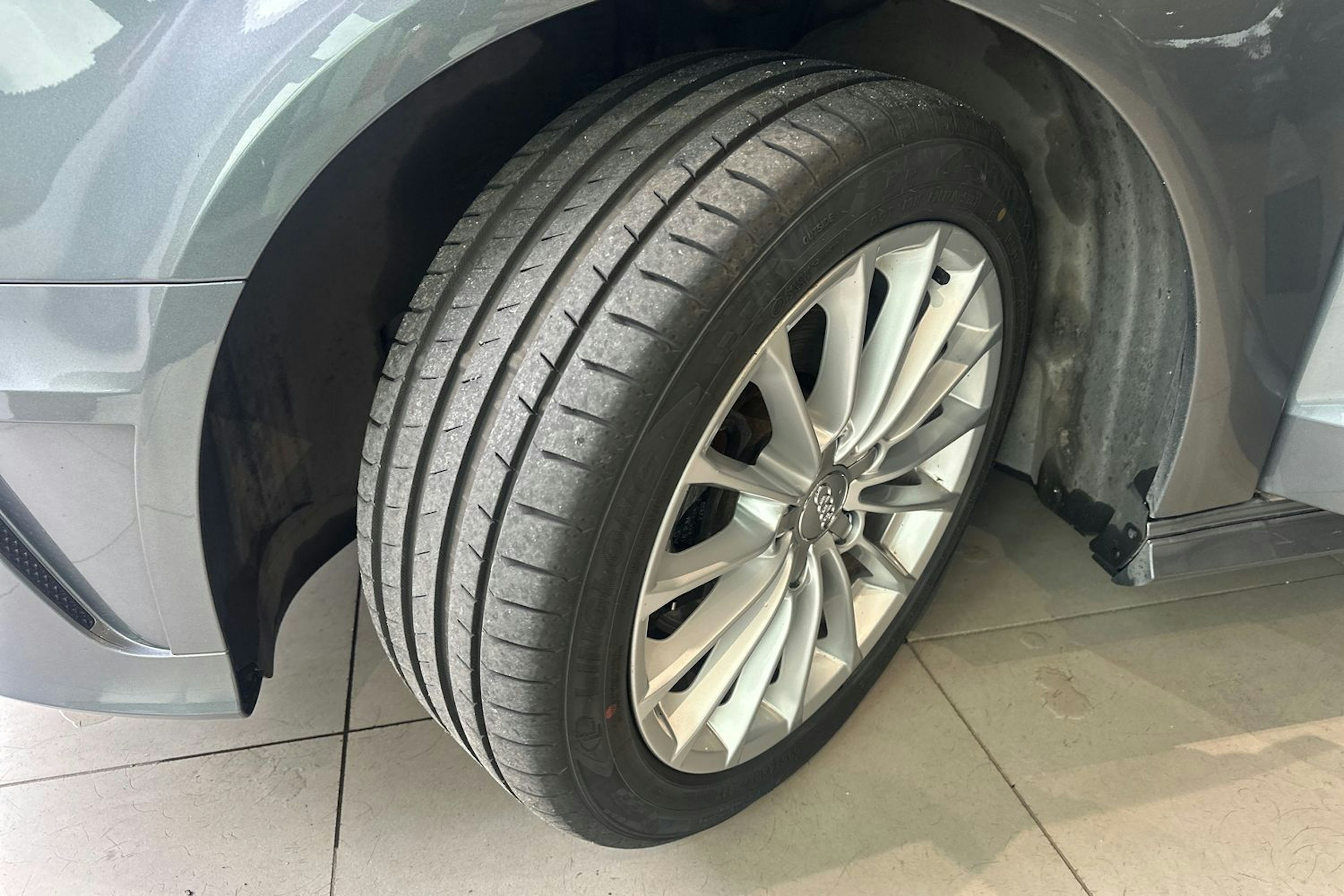 harmaa Audi A3 2016 kuva 13.
