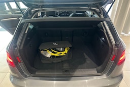harmaa Audi A3 2016 kuva 17.