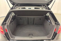 musta Audi A3 2016 kuva 14.