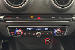 musta Audi A3 2016 kuva 23.