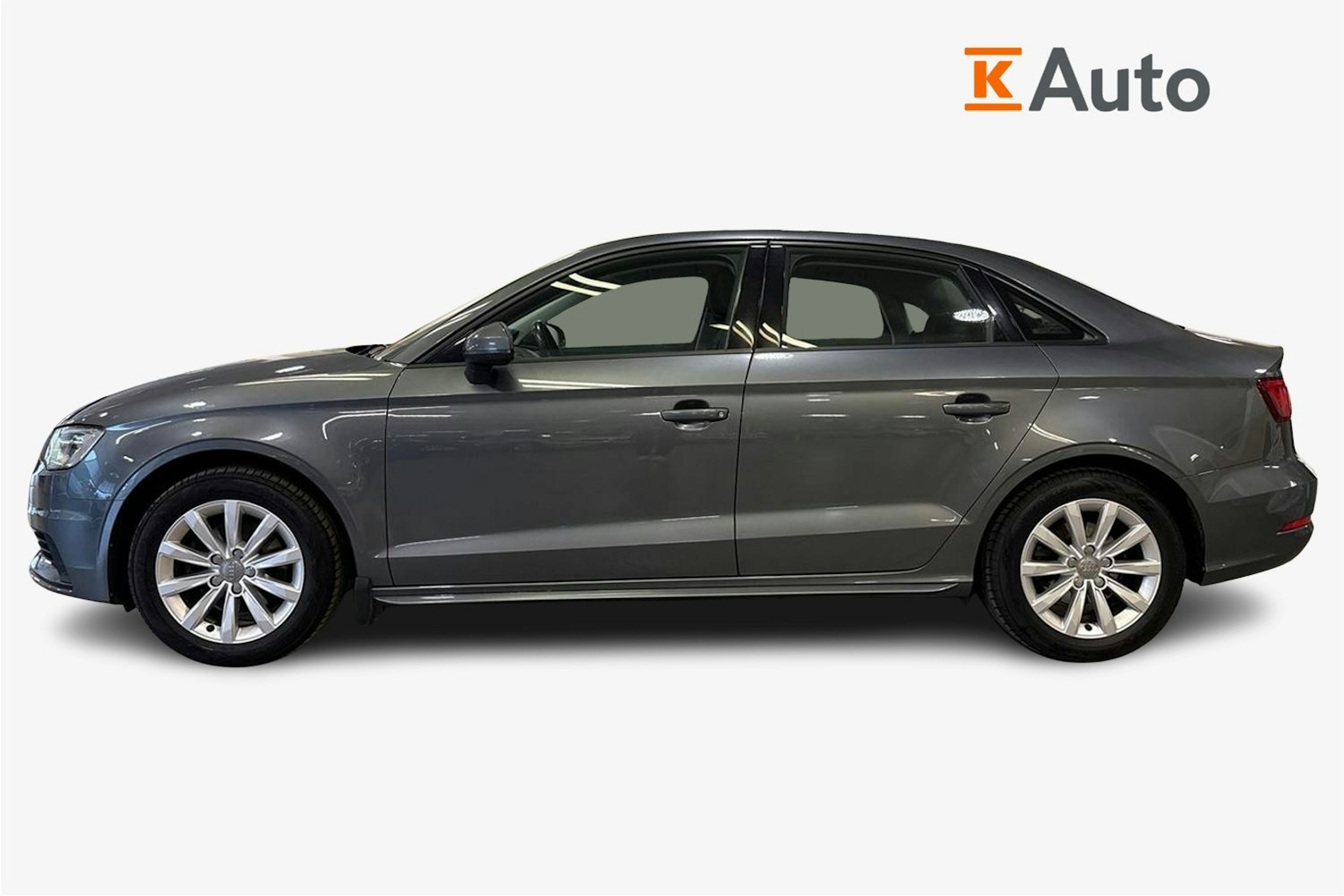 Harmaa Audi A3 2016 kuva 6.