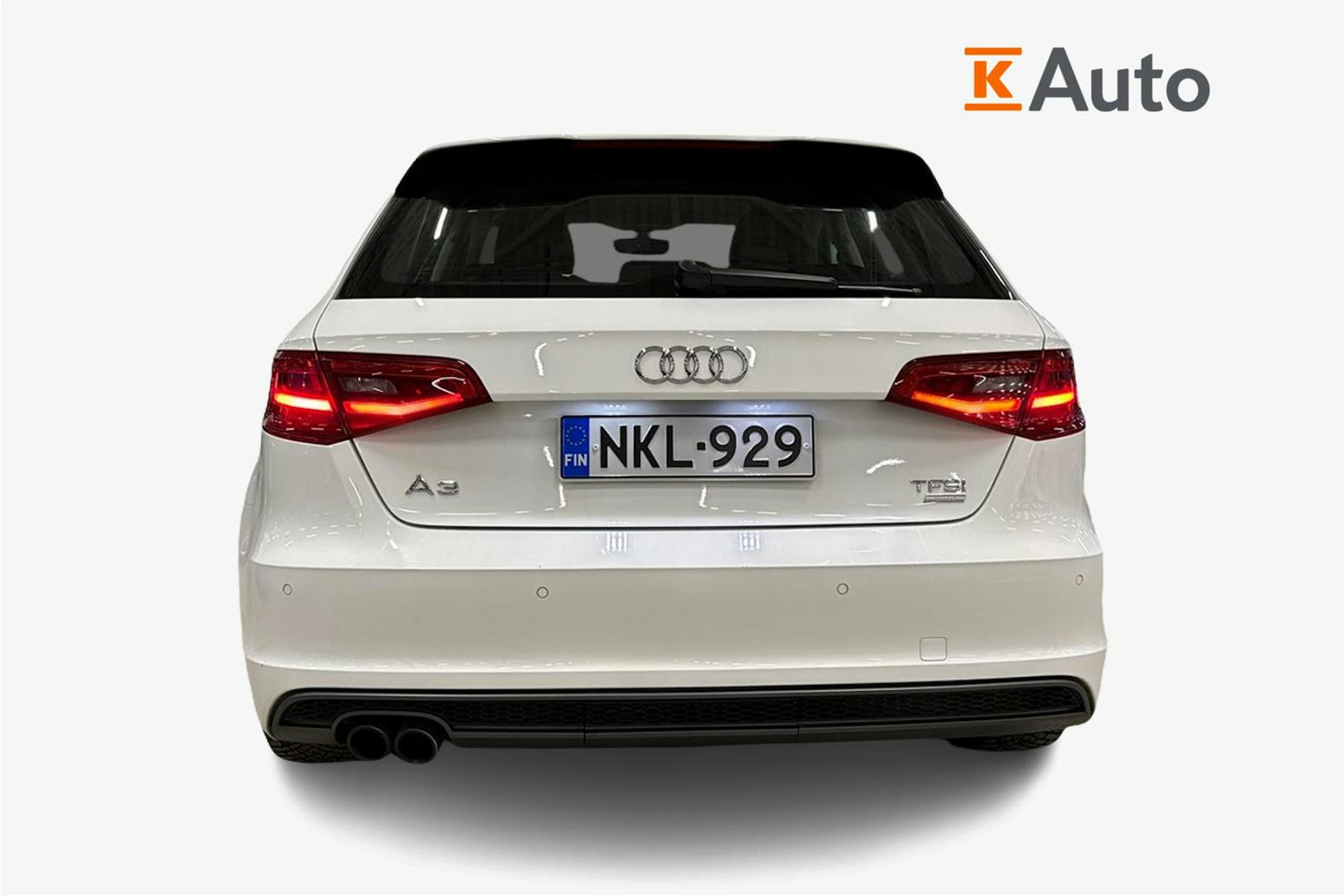 valkoinen Audi A3 2016 kuva 3.
