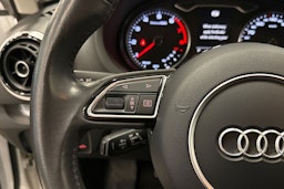 valkoinen Audi A3 2016 kuva 18.