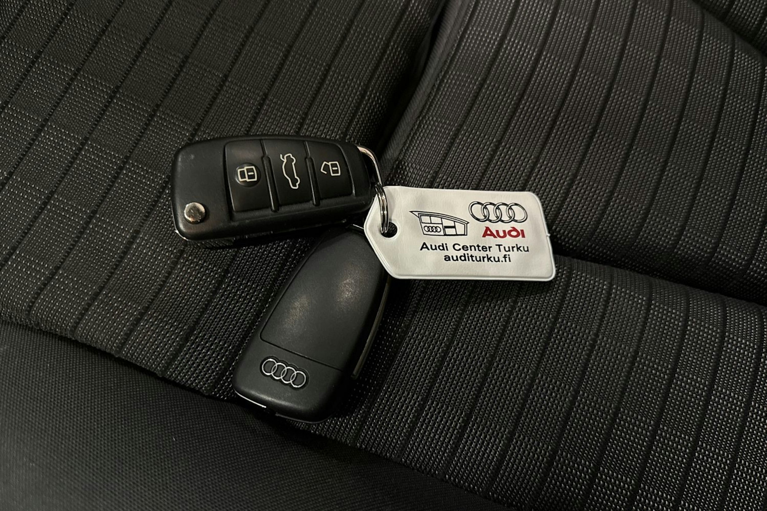 valkoinen Audi A3 2016 kuva 28.