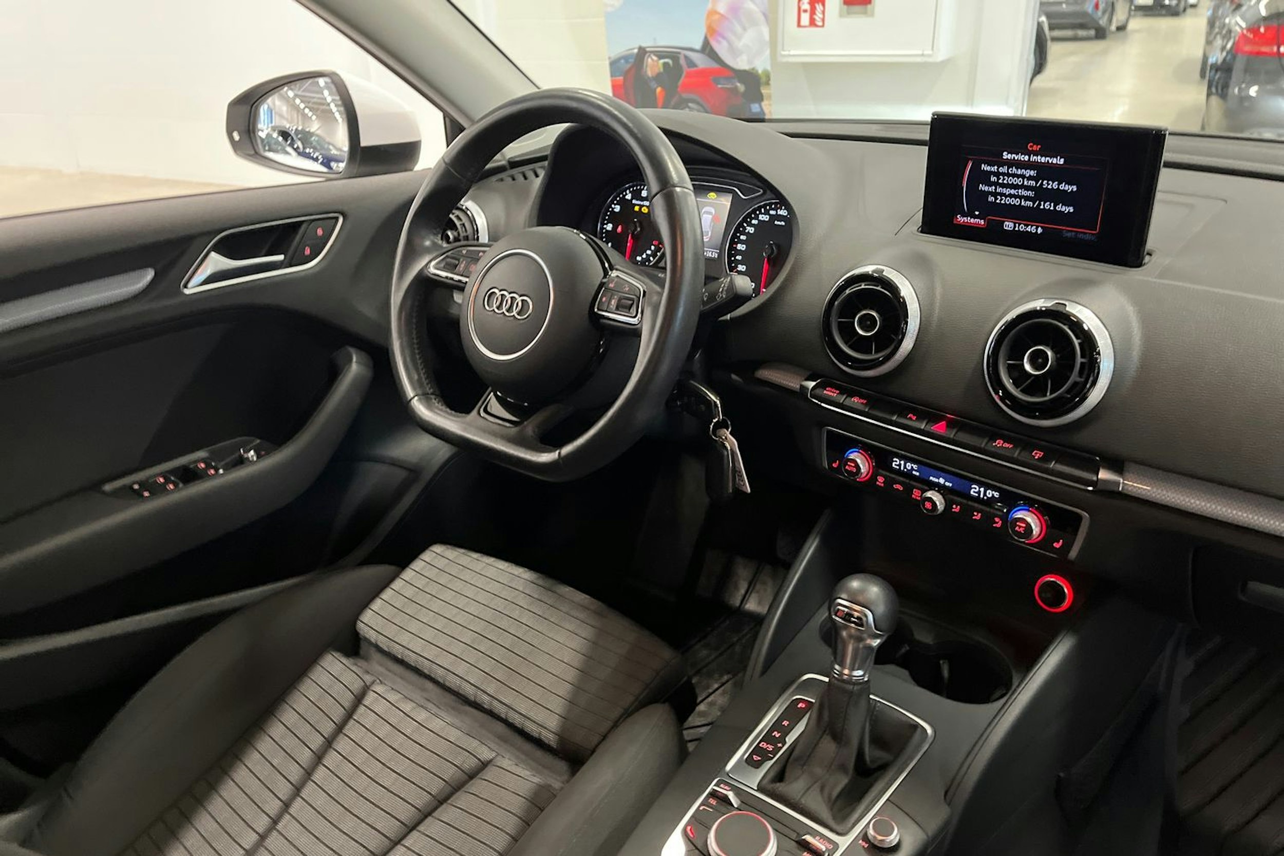 valkoinen Audi A3 2016 kuva 33.