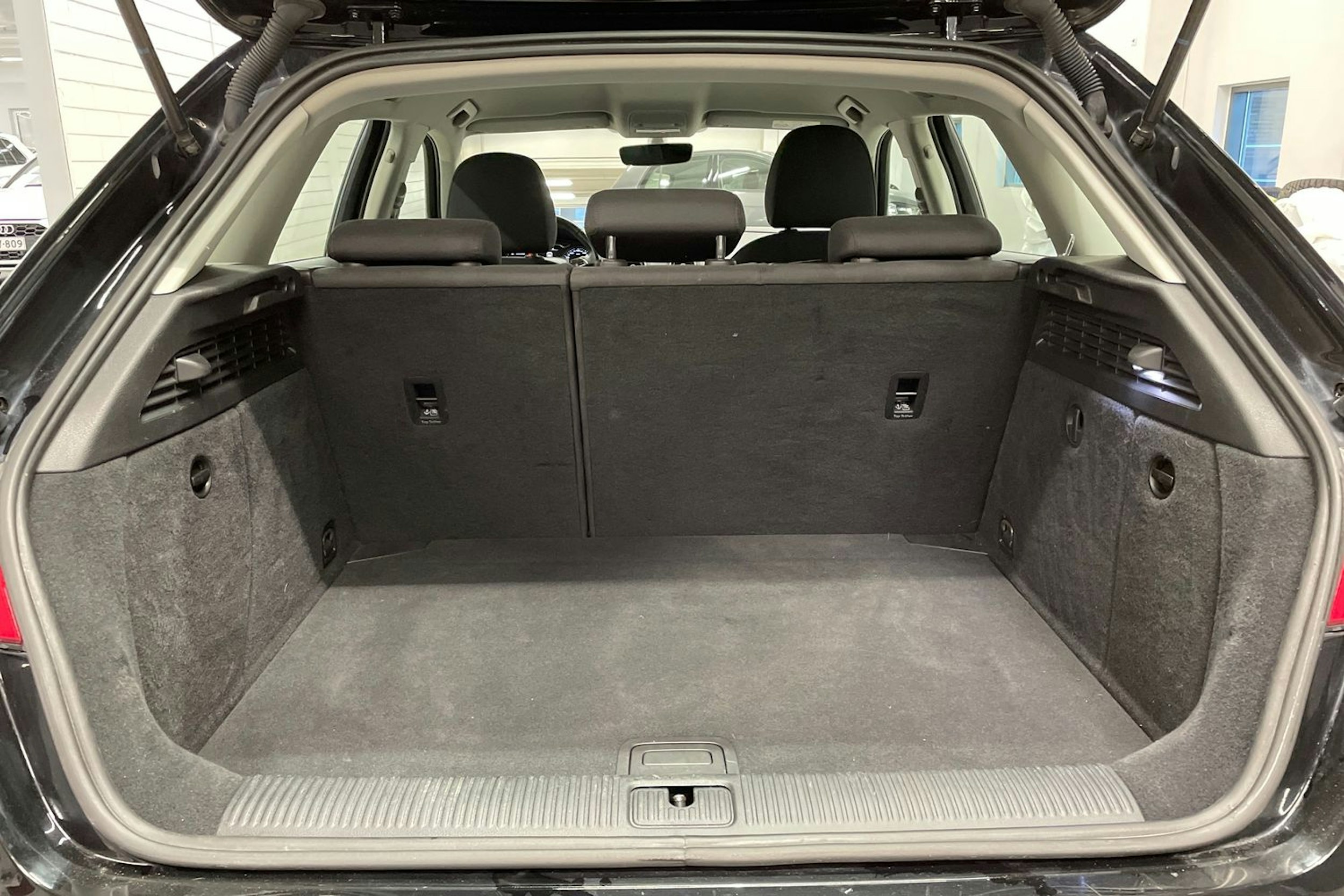 musta Audi A3 2016 kuva 15.