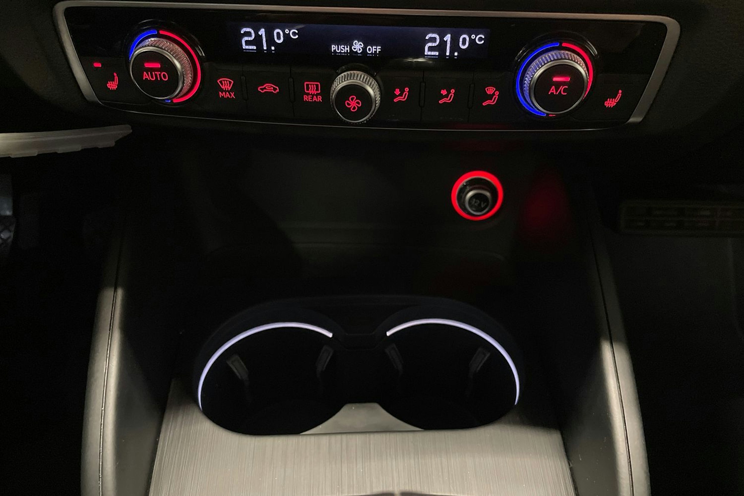 musta Audi A3 2016 kuva 19.