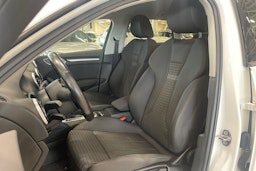 valkoinen Audi A3 2016 kuva 14.