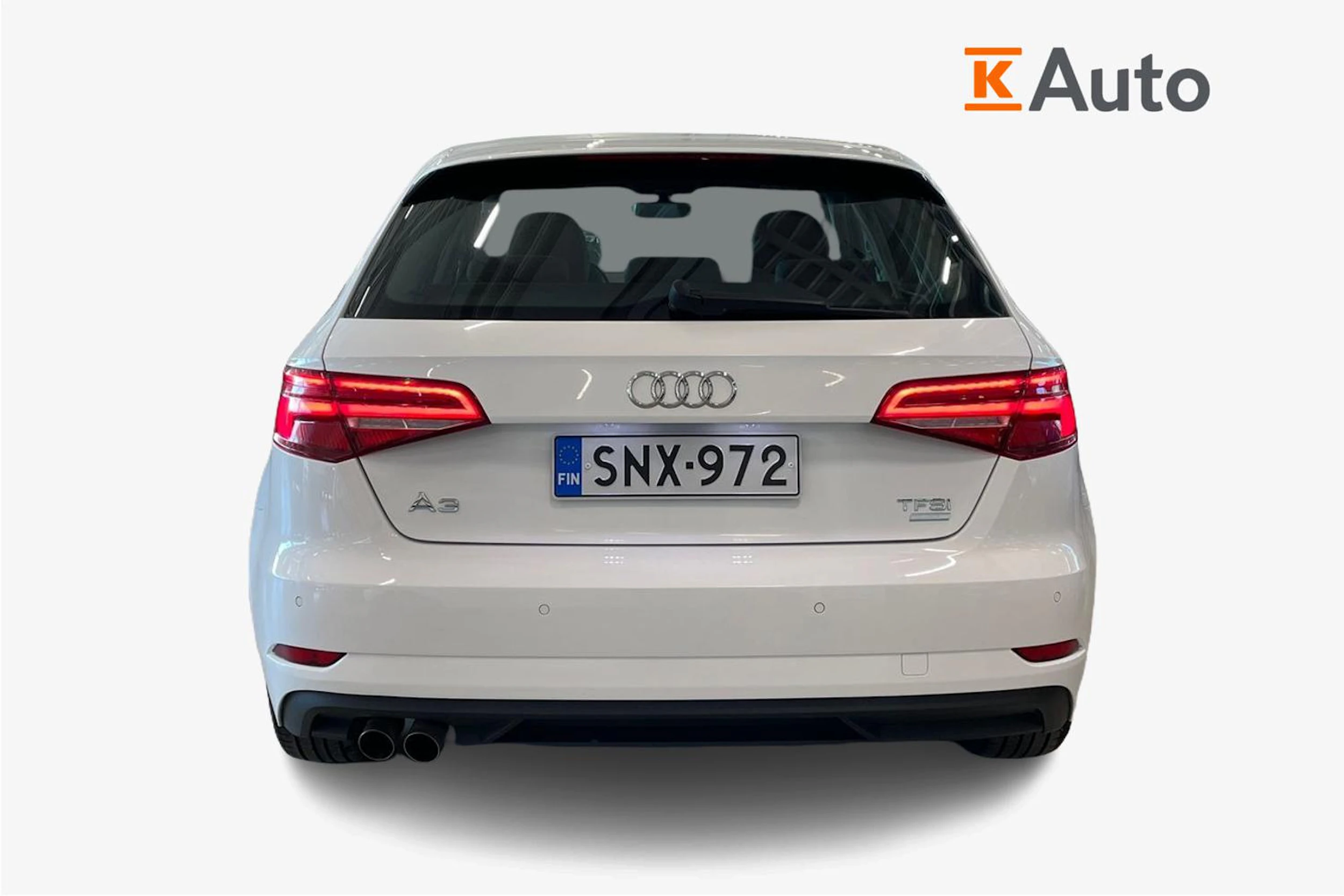valkoinen Audi A3 2016 kuva 3.