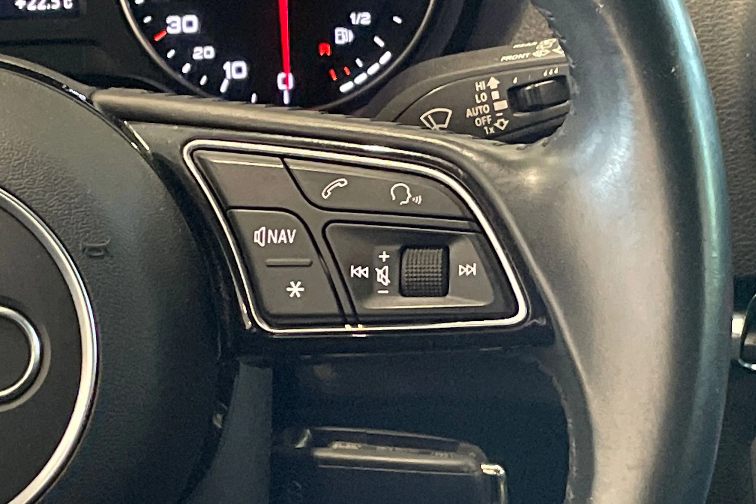 valkoinen Audi A3 2016 kuva 13.