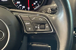 valkoinen Audi A3 2016 kuva 13.