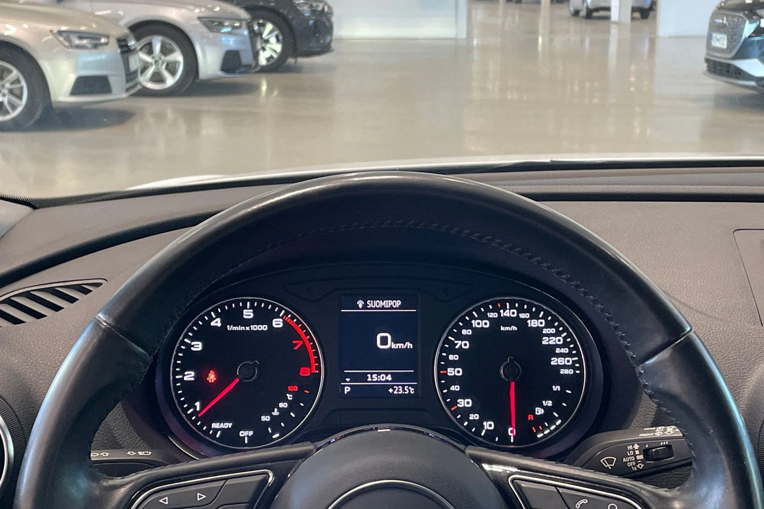 valkoinen Audi A3 2016 kuva 15.