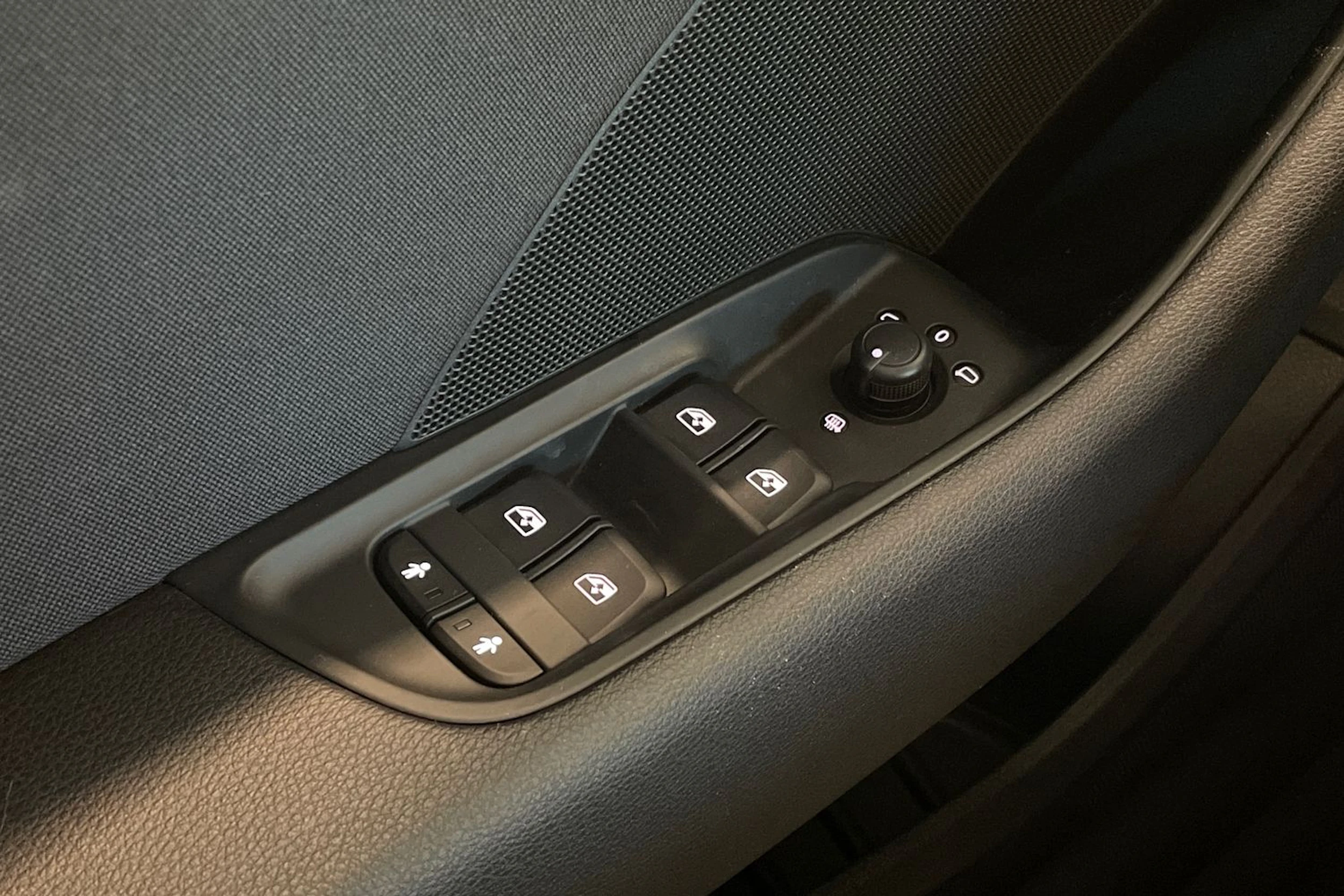 valkoinen Audi A3 2016 kuva 24.
