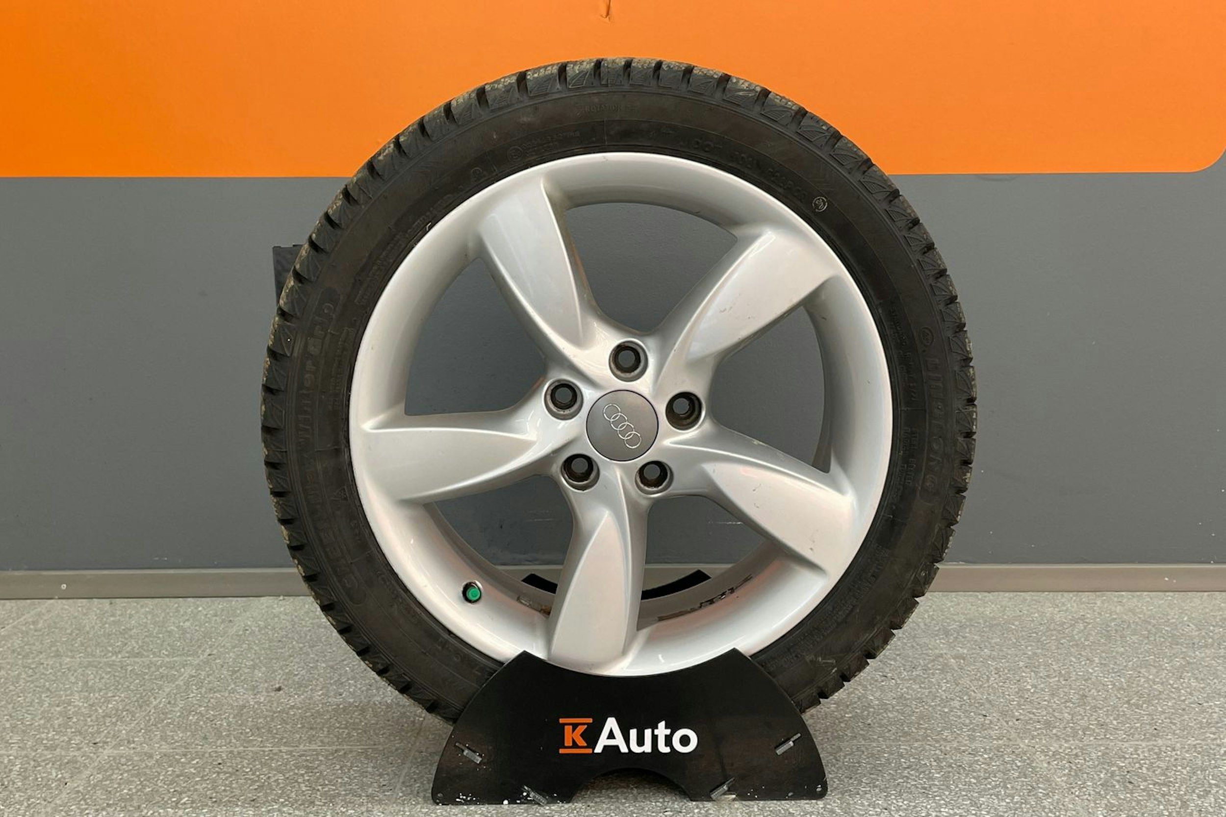 harmaa Audi A3 2016 kuva 13.