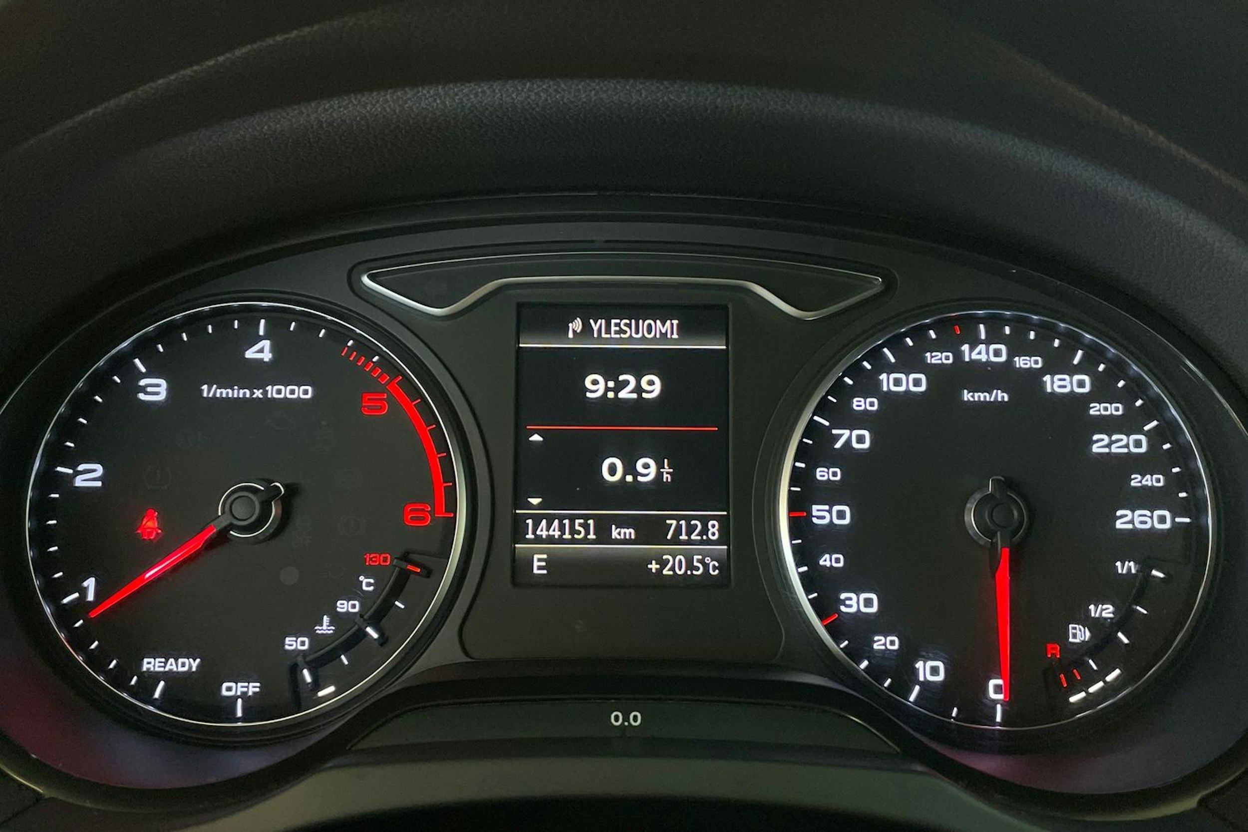 harmaa Audi A3 2016 kuva 16.
