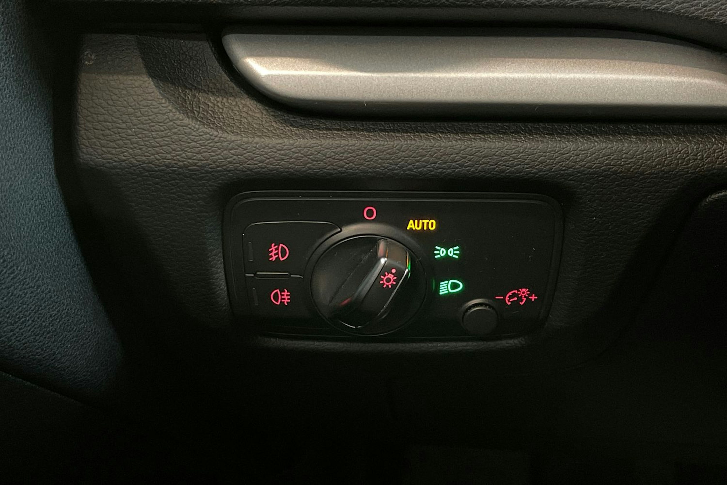 harmaa Audi A3 2016 kuva 21.