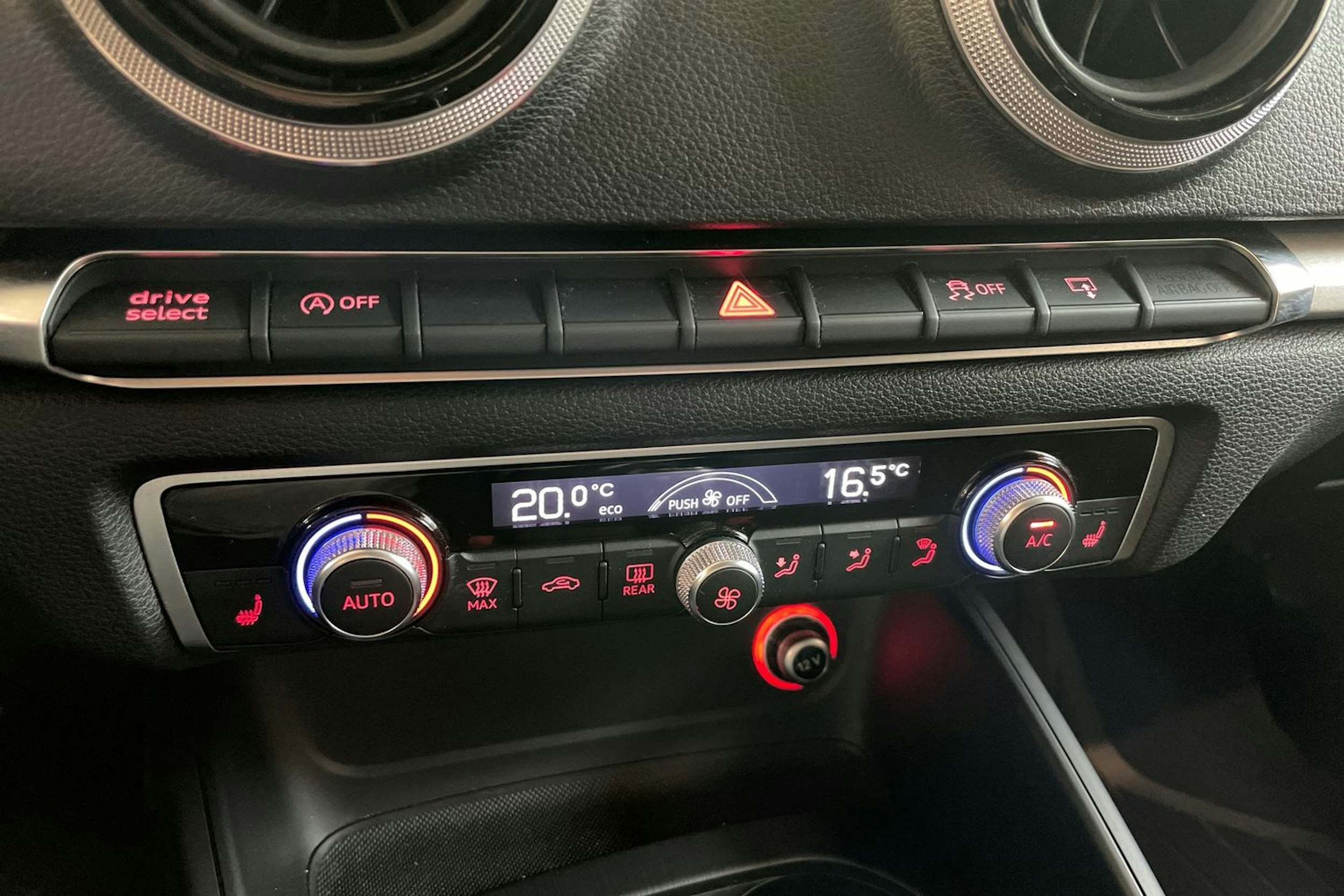 harmaa Audi A3 2016 kuva 23.