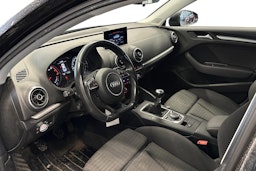 musta Audi A3 2016 kuva 3.