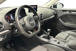 musta Audi A3 2016 kuva 7.