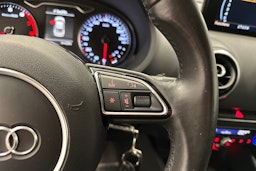 musta Audi A3 2016 kuva 15.