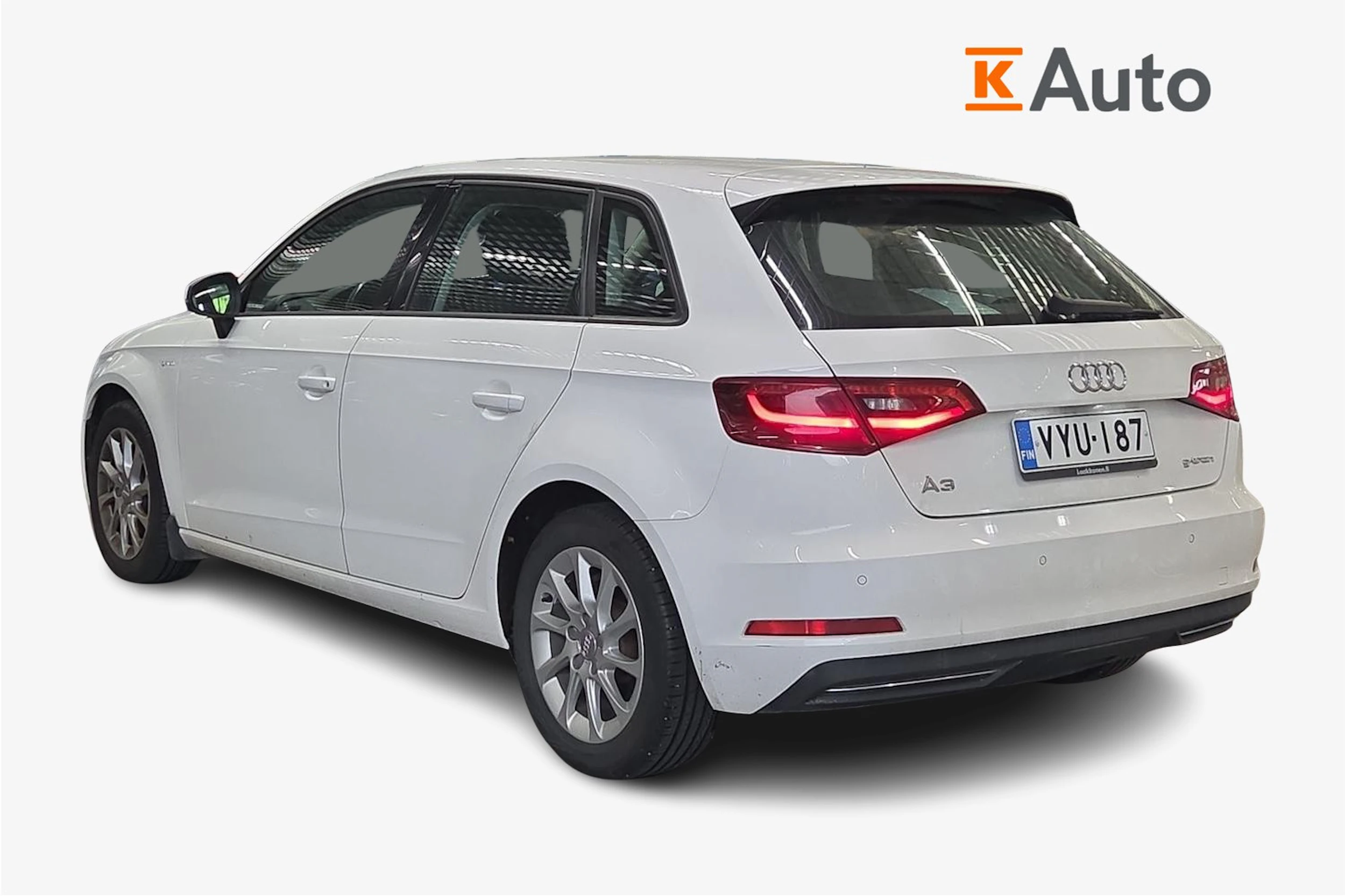 valkoinen Audi A3 2016 kuva 2.