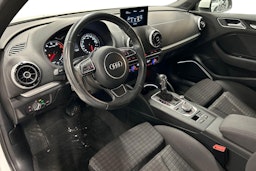 valkoinen Audi A3 2016 kuva 3.