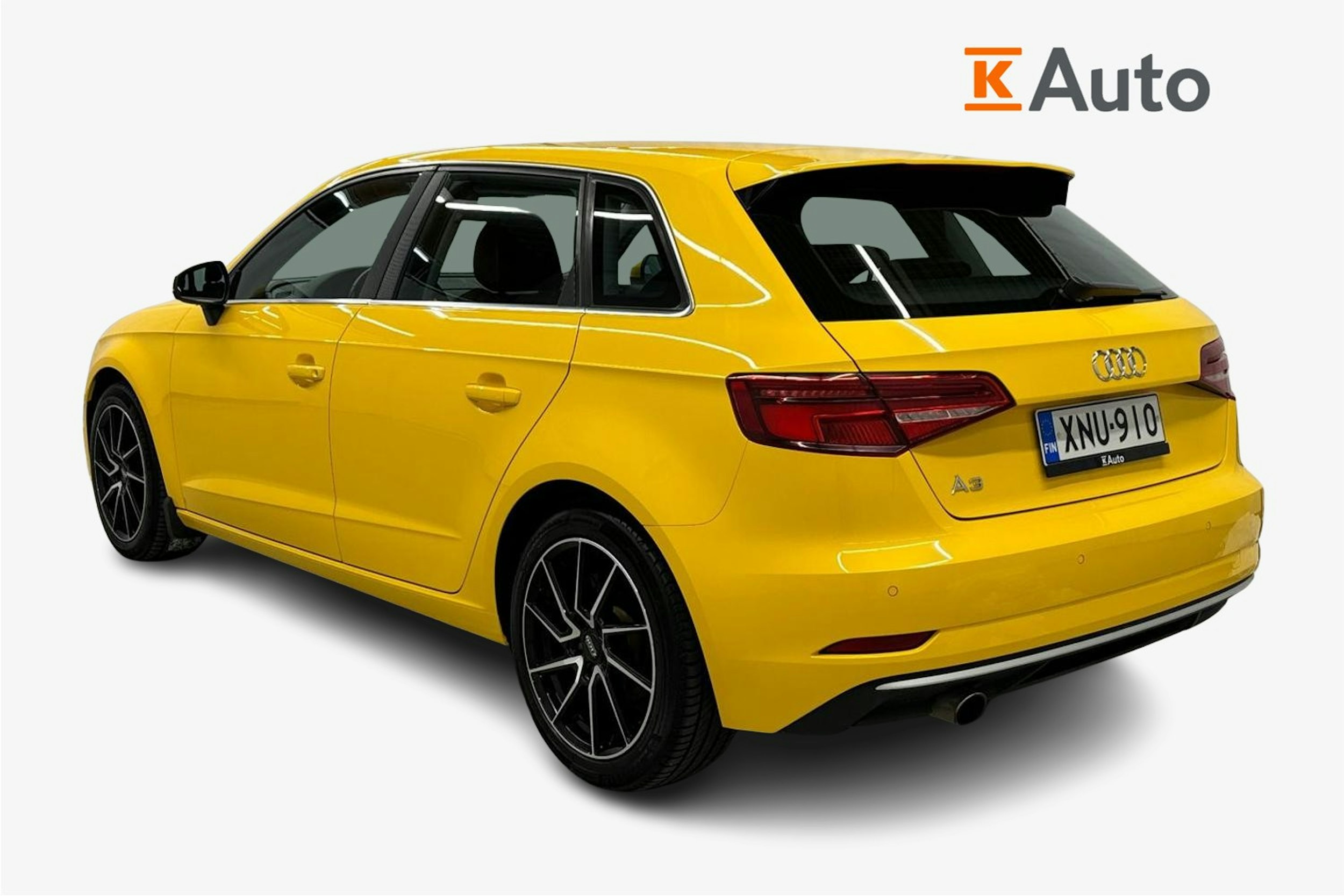 keltainen Audi A3 2016 kuva 2.