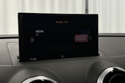 keltainen Audi A3 2016 kuva 19.