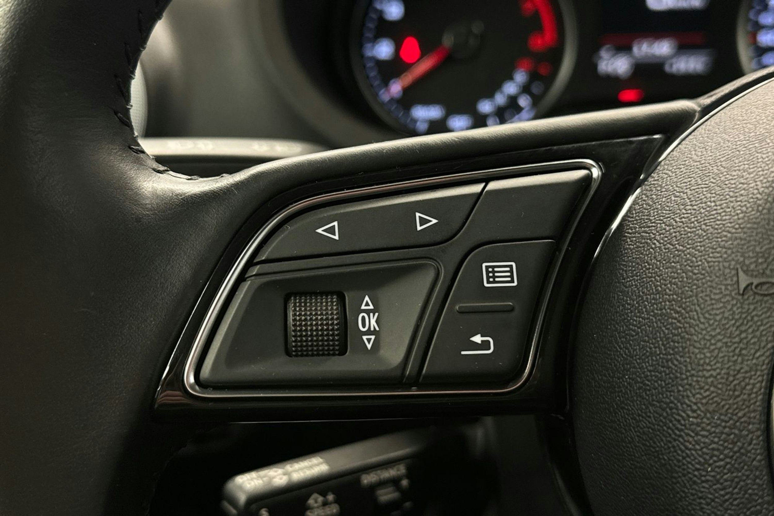 keltainen Audi A3 2016 kuva 23.