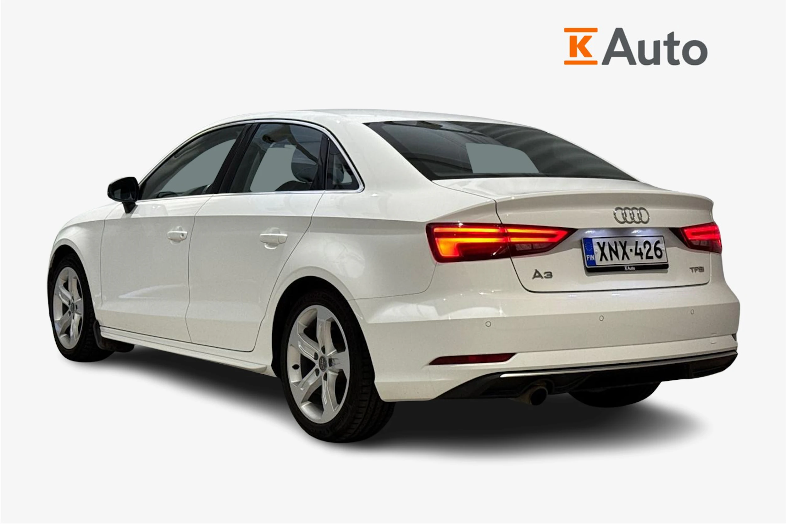 valkoinen Audi A3 2016 kuva 2.
